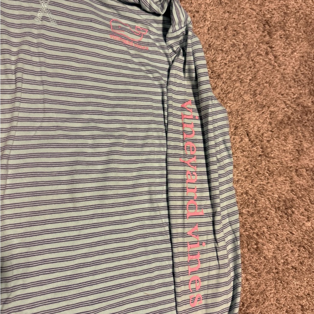 Youth XL Vineyard Vines hoodie.